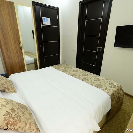 City Hotel Batumi Exterior photo