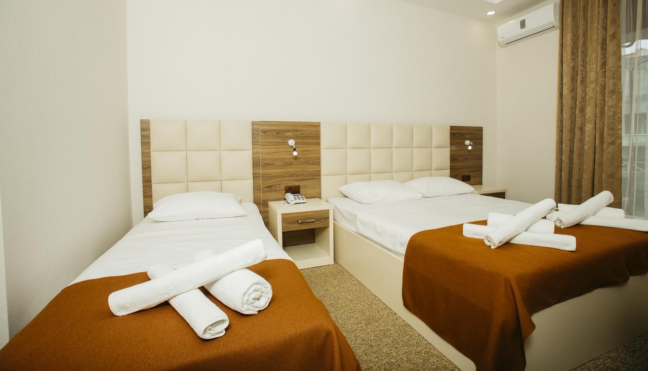 City Hotel Batumi Exterior photo
