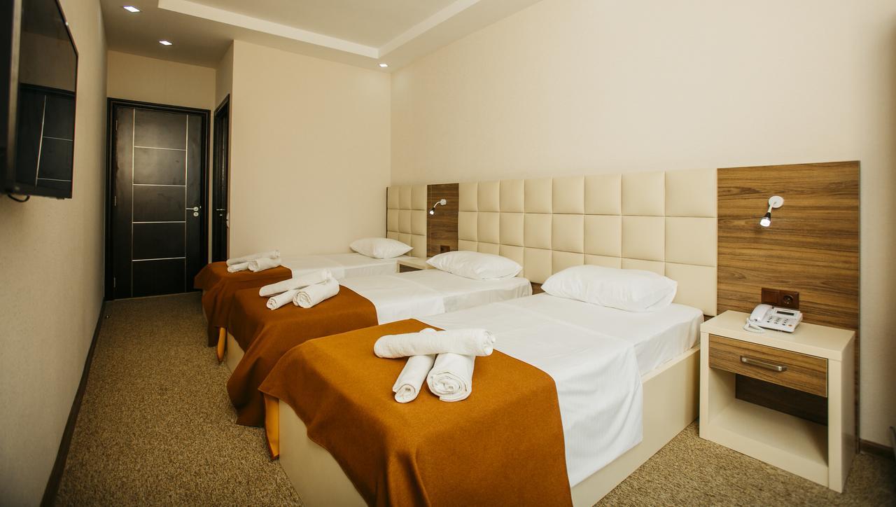 City Hotel Batumi Exterior photo